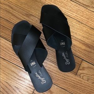 SEYCHELLES Total Relaxation Slide Sandal